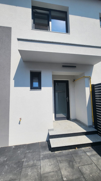 Duplex Straulesti, 2 Cocosi, strada Dunacesti