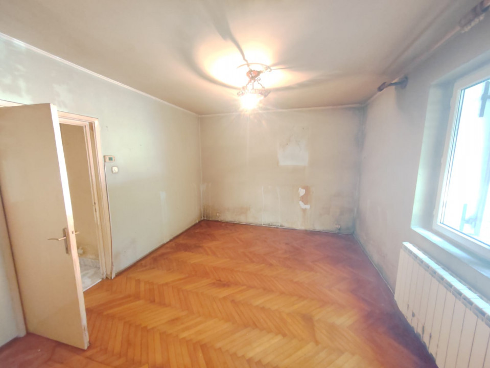 Apartament 2 camere curte si boxa in proprietate