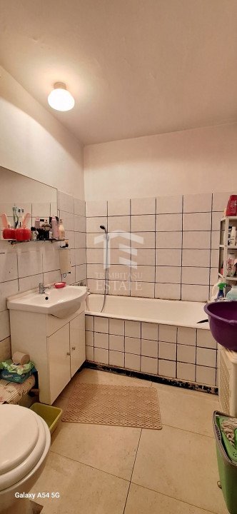 Apartament 3 camere decomandat 2 bai Bloc 1986 Apusului-str. Alesd