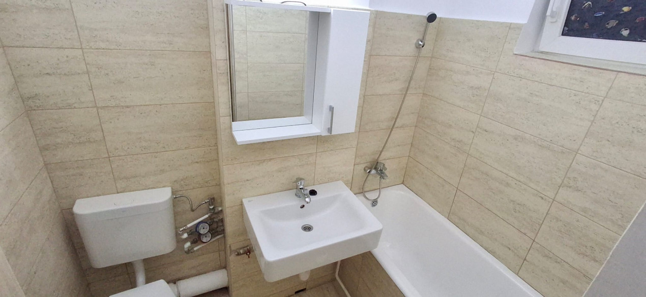 Apartament de 3 camere de inchiriat zona Obor 