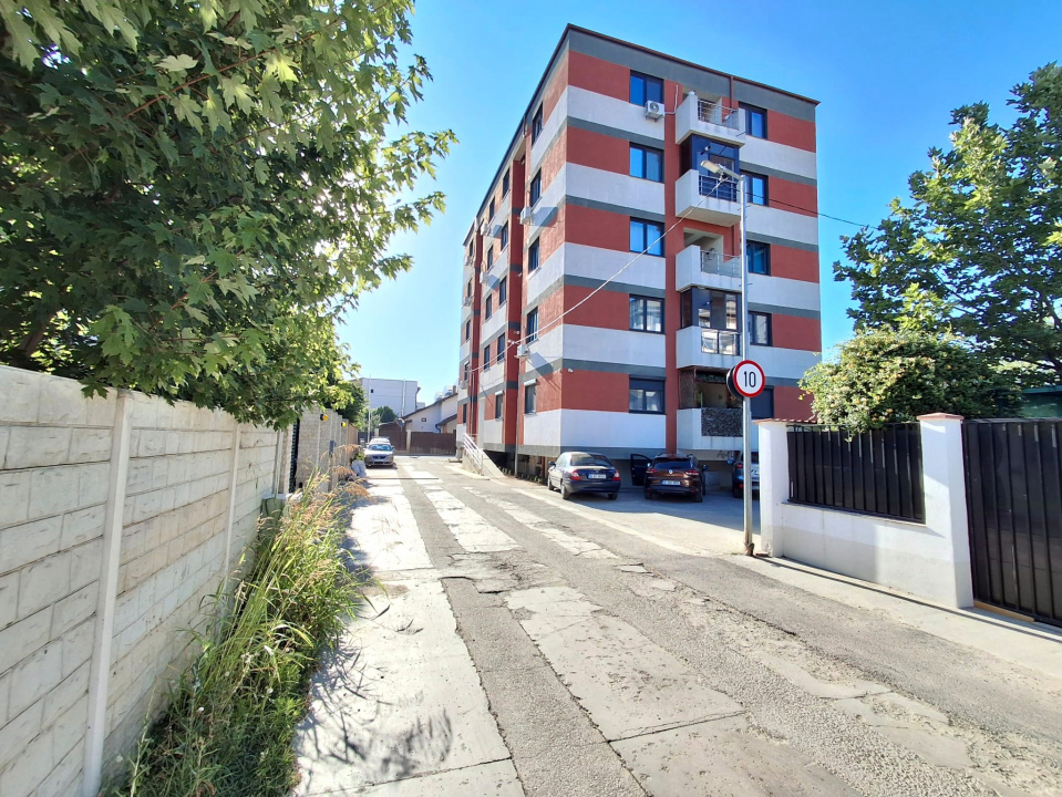 De Vanzare Apartament 4 Camere Militari Residence 