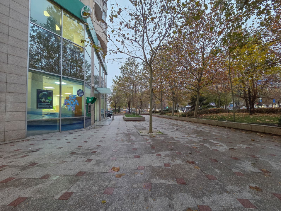 Apart 3 camere birouri stradal Bulevardul Unirii colt Nerva Traian